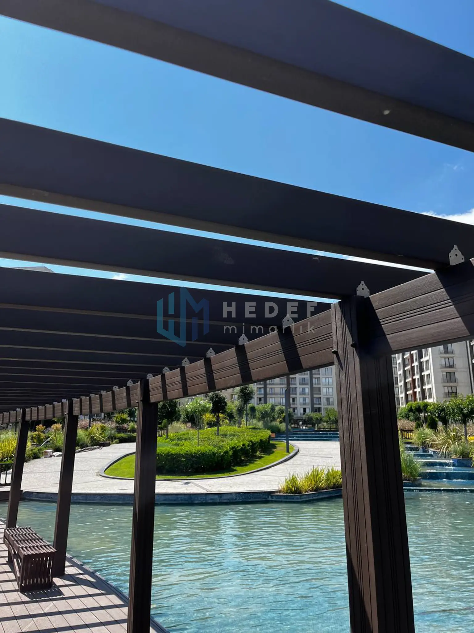 kompozit pergole havuz kenarı